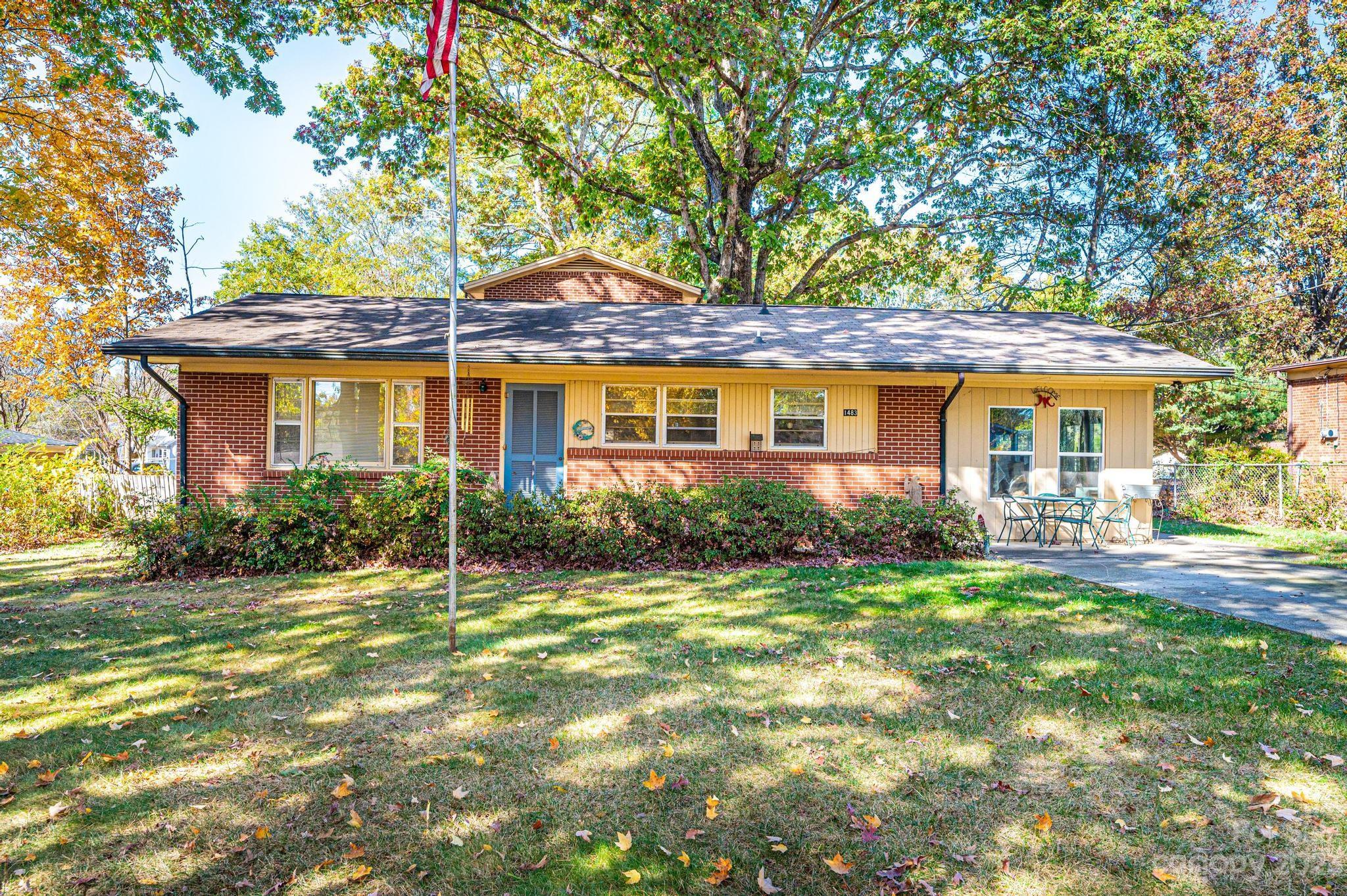 1483 17th Street Drive NE