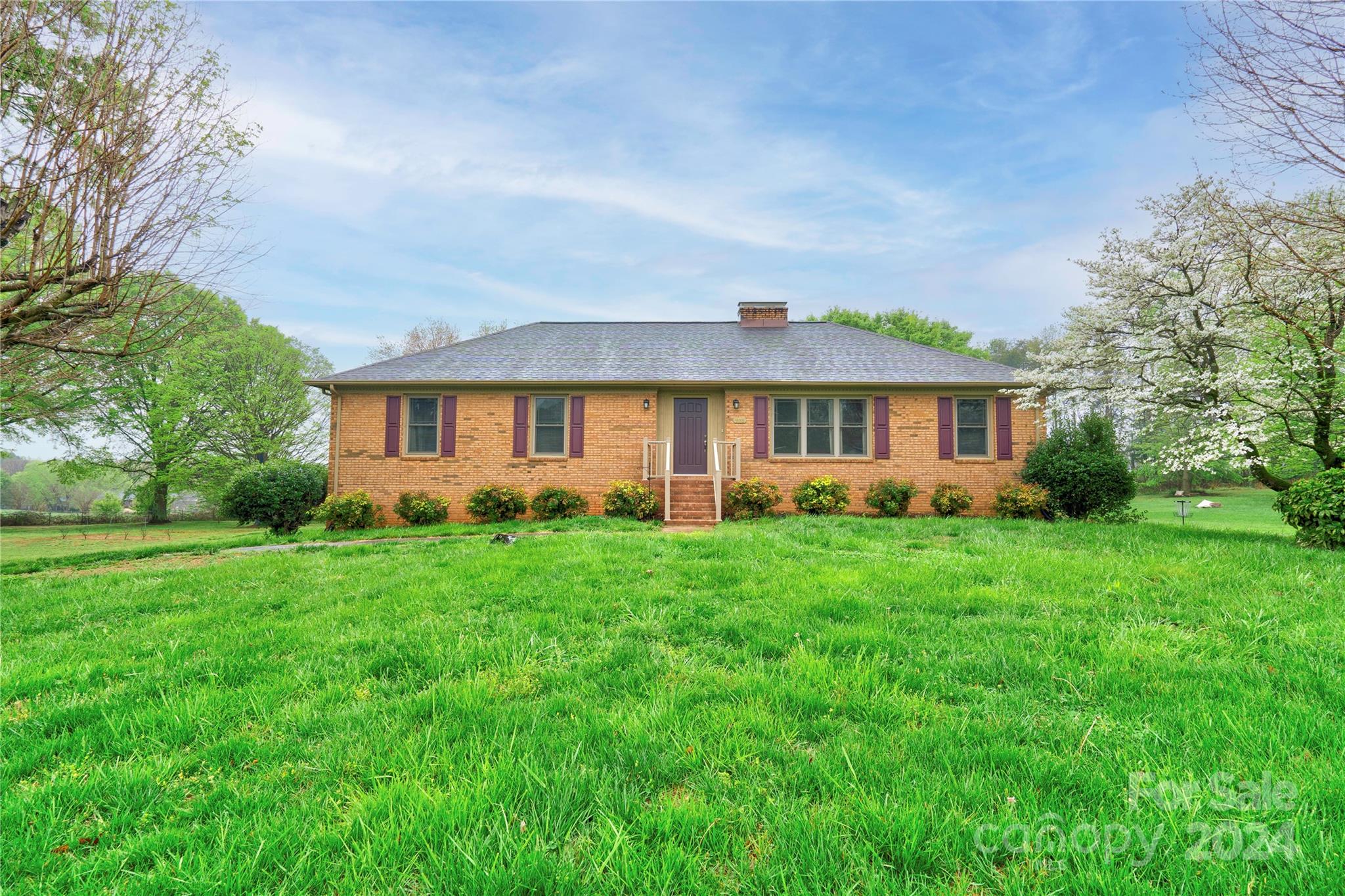 908 Woodland Drive
