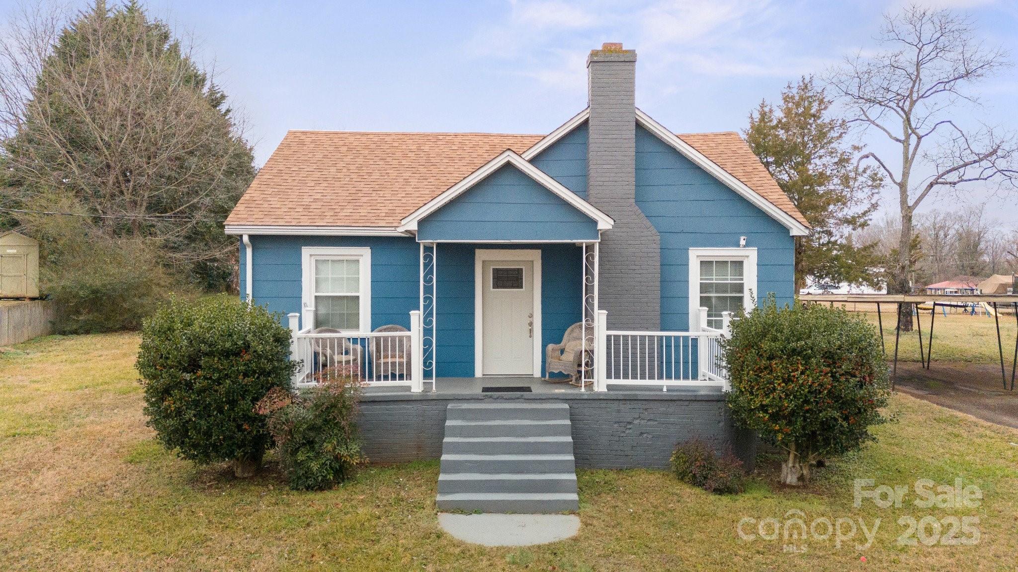 2014 N Mehaffey Avenue
