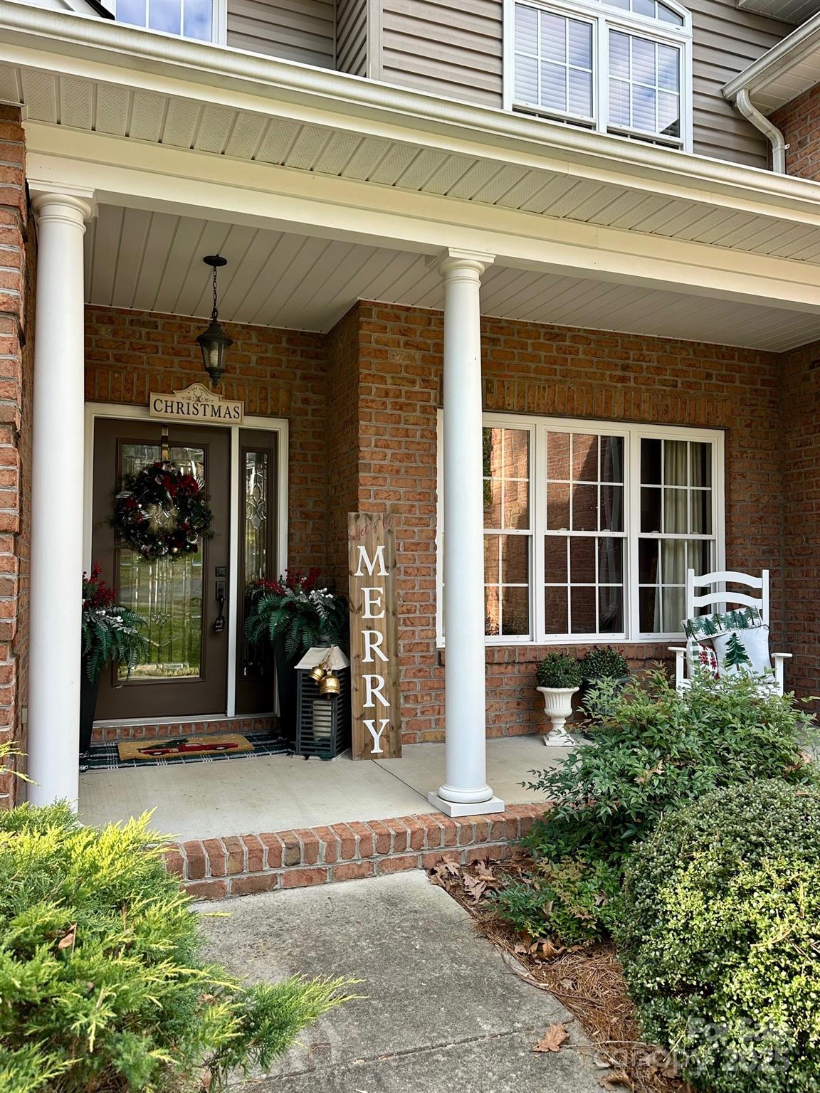 5005 Woodwinds Drive NE