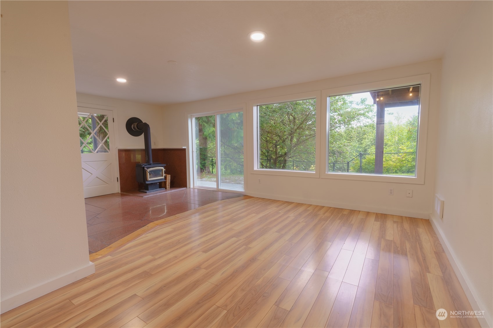 9665 NE Dronawood Drive