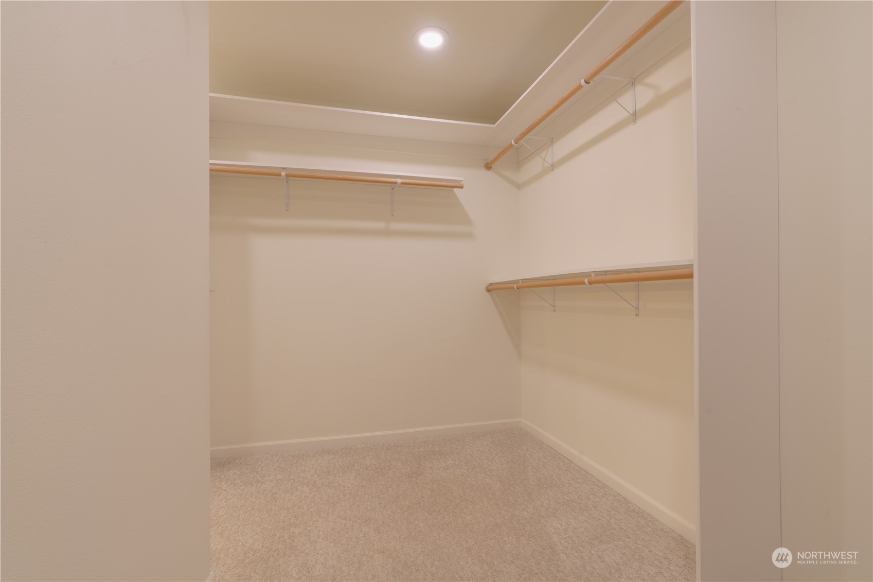 9665 NE Dronawood Drive