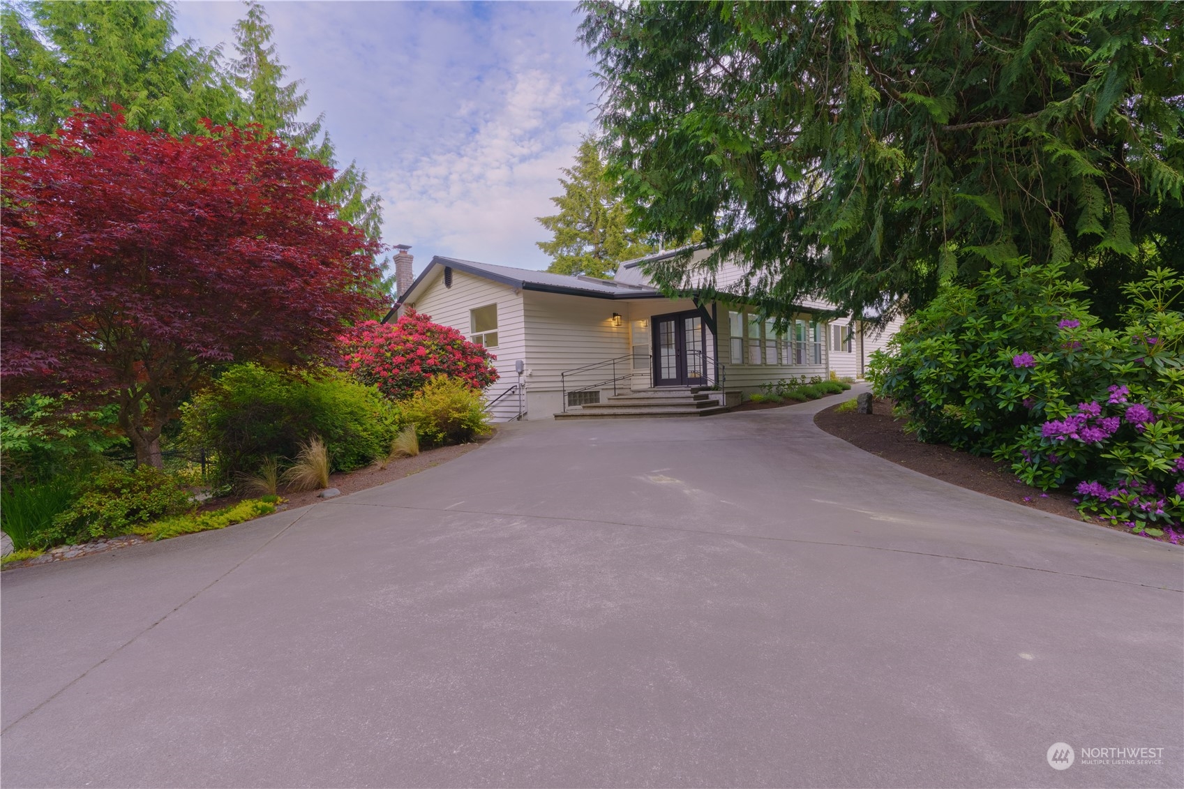 9665 NE Dronawood Drive