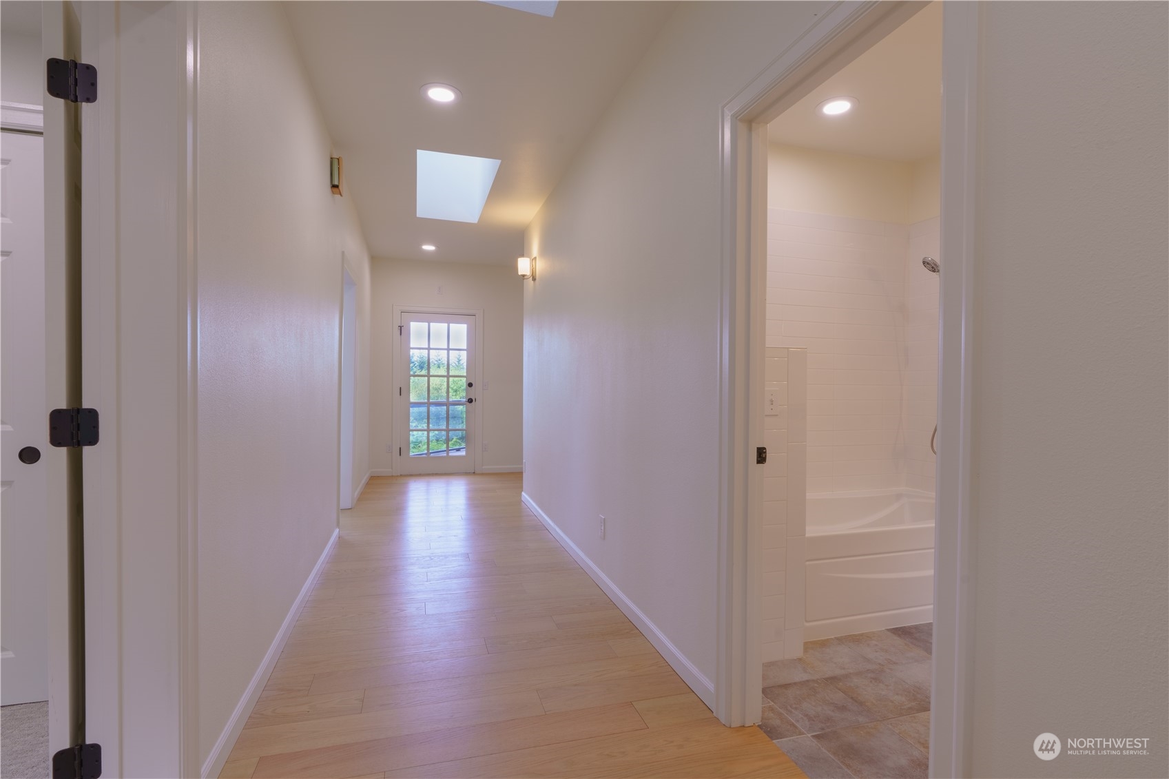 9665 NE Dronawood Drive