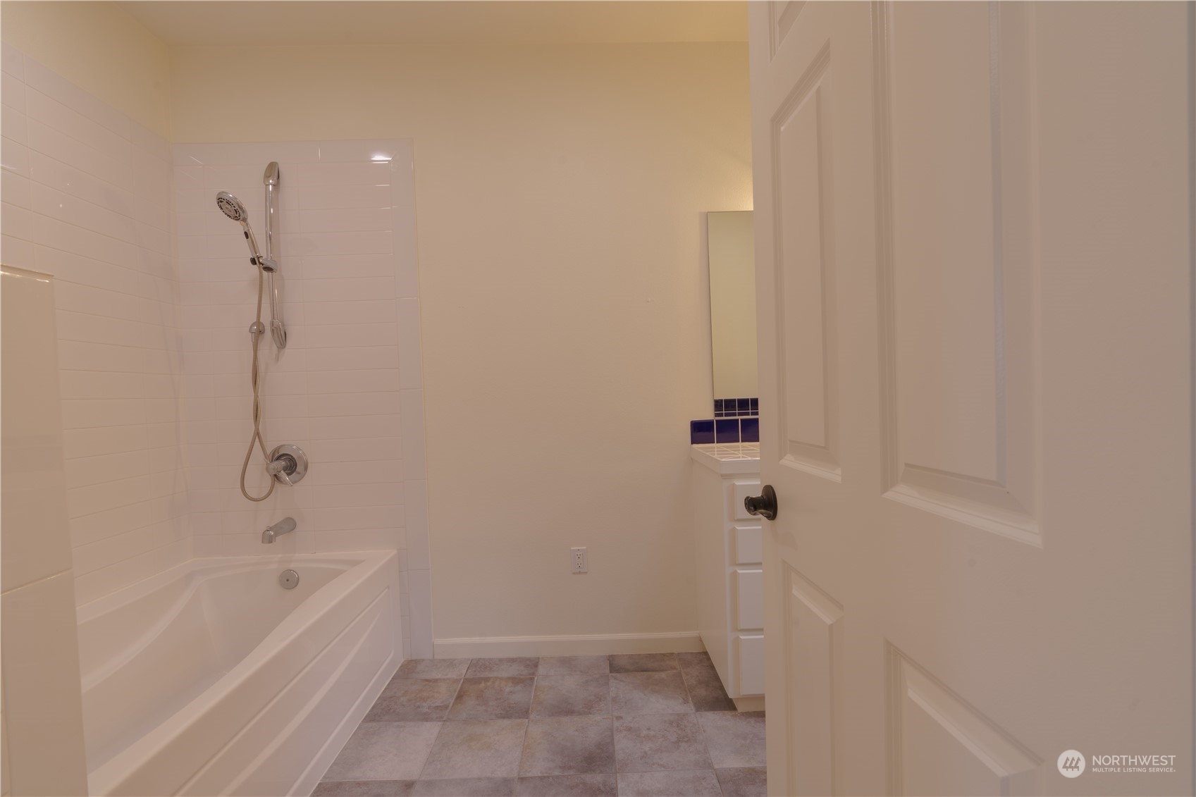 9665 NE Dronawood Drive