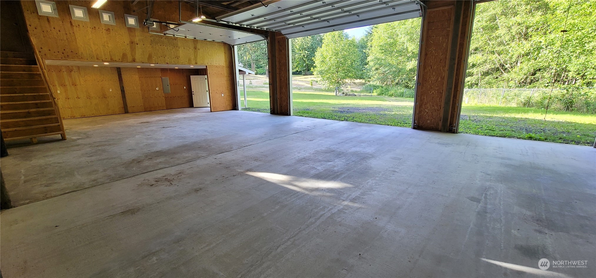 9665 NE Dronawood Drive