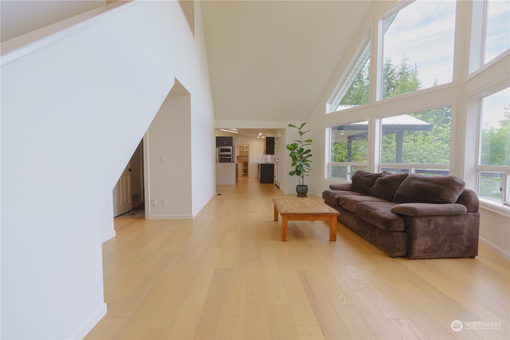 9665 NE Dronawood Drive