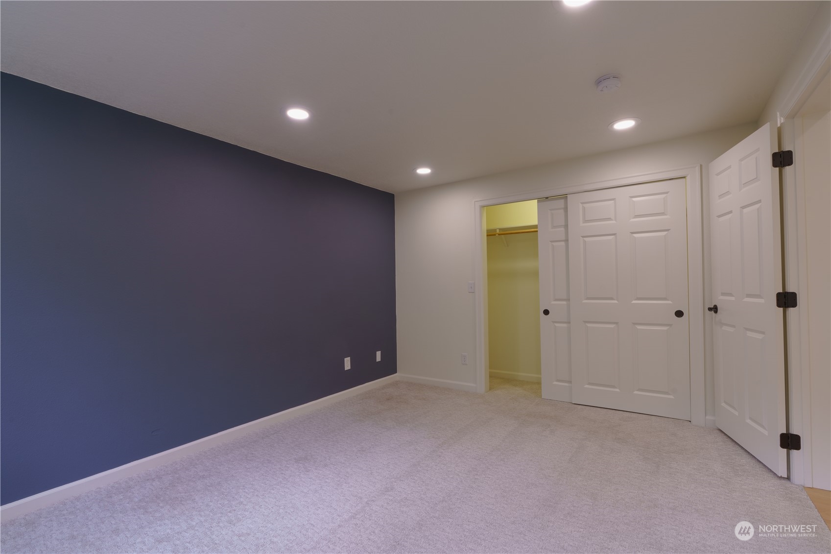 9665 NE Dronawood Drive