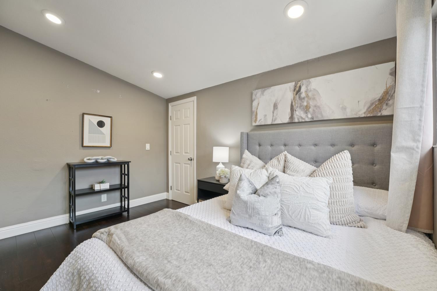 26754 Contessa Street