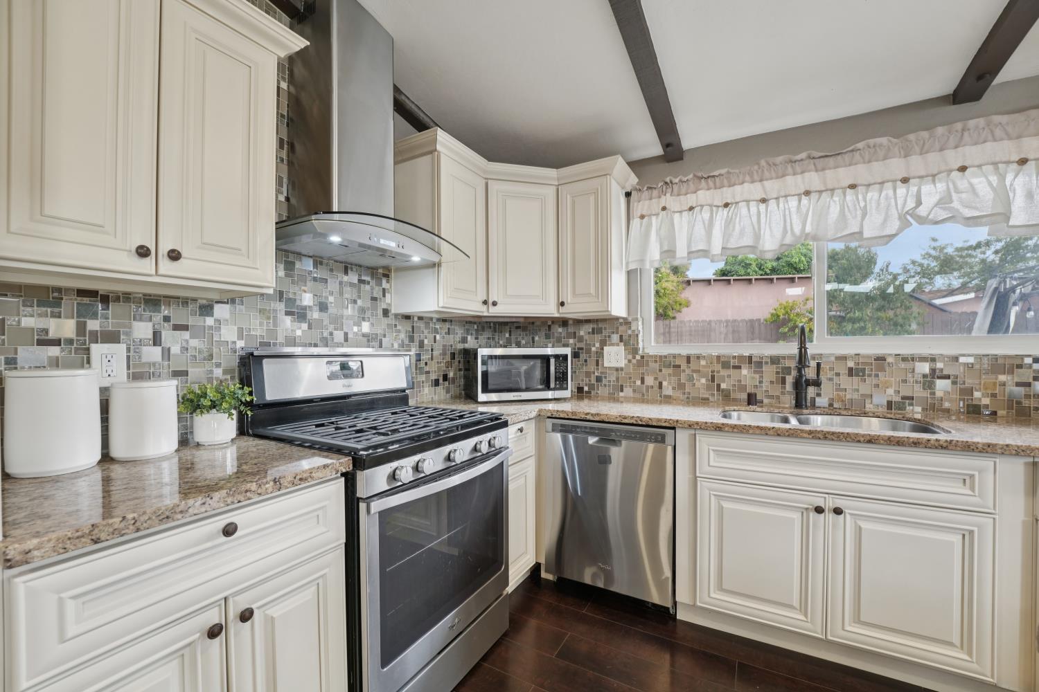 26754 Contessa Street