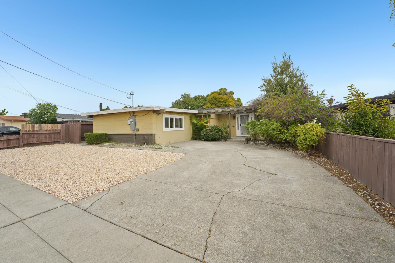 26754 Contessa Street