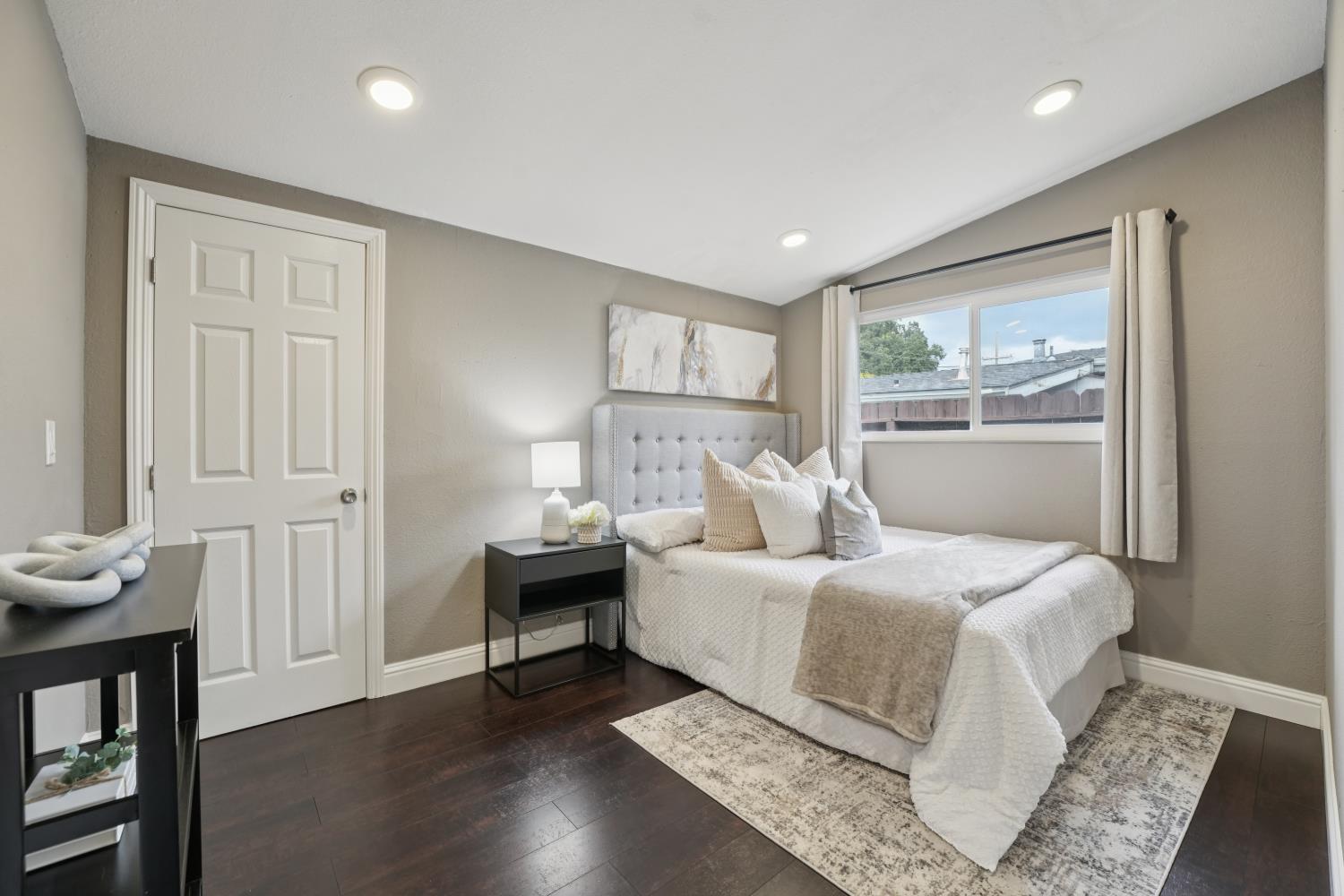 26754 Contessa Street