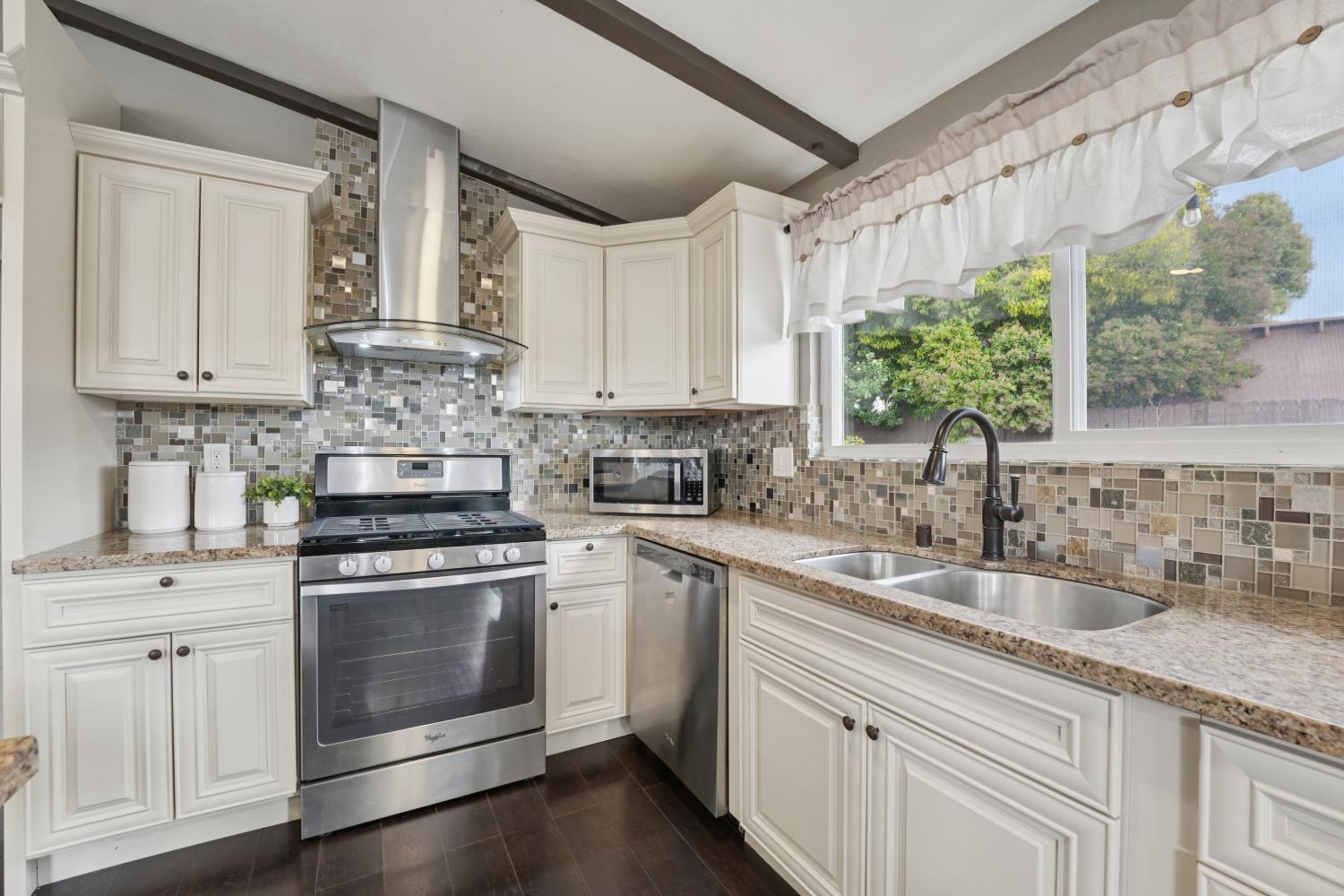 26754 Contessa Street