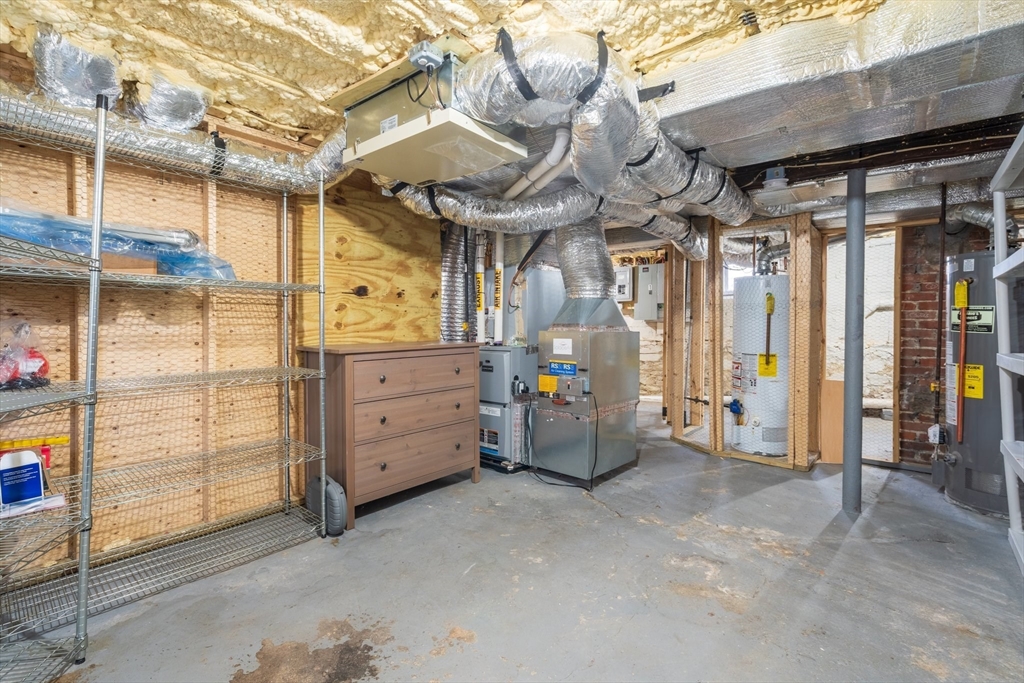 16 Waterhouse St # 2