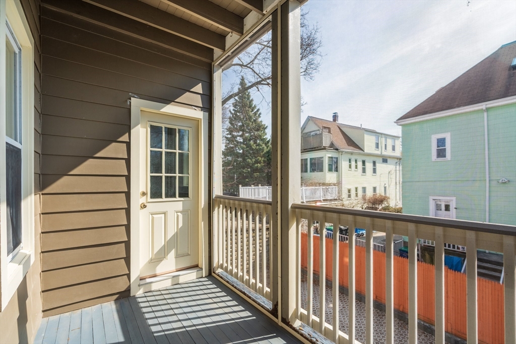 16 Waterhouse St # 2