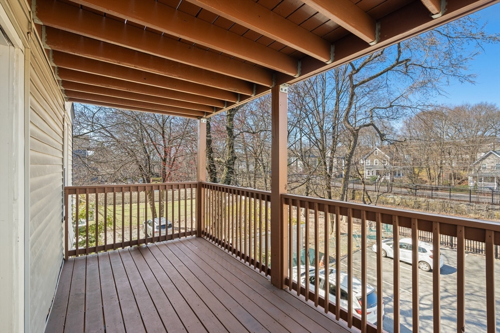 699 Hyde Park Ave # 3