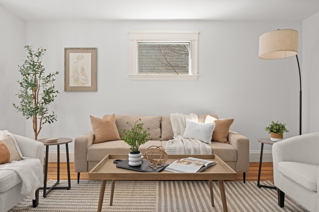 699 Hyde Park Ave # 3