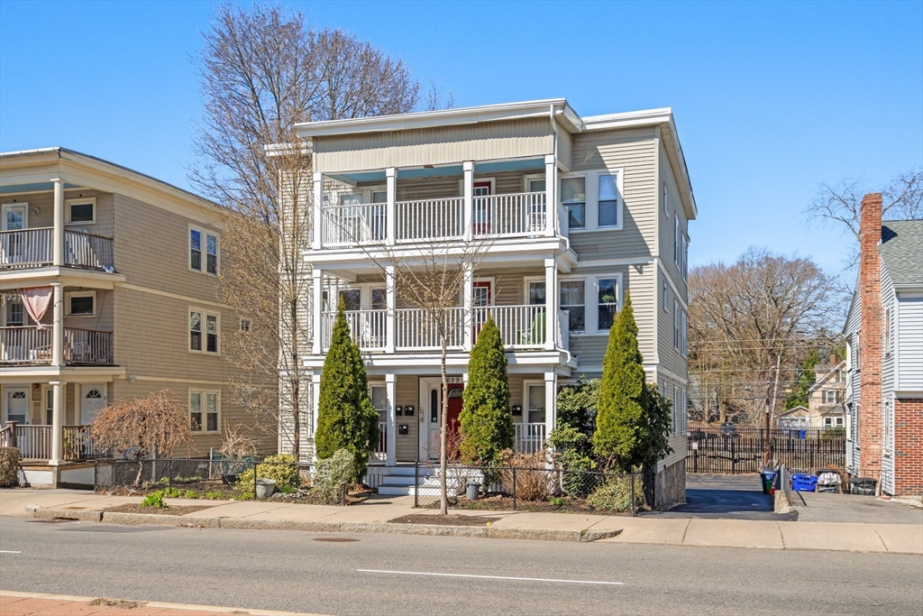 699 Hyde Park Ave # 3