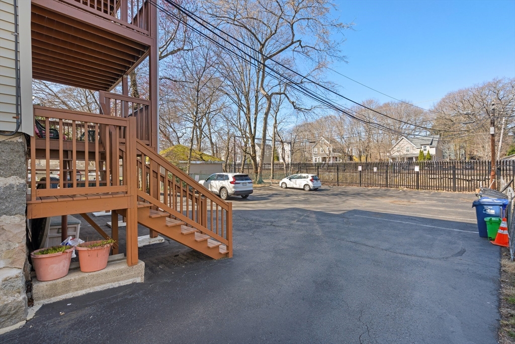 699 Hyde Park Ave # 3