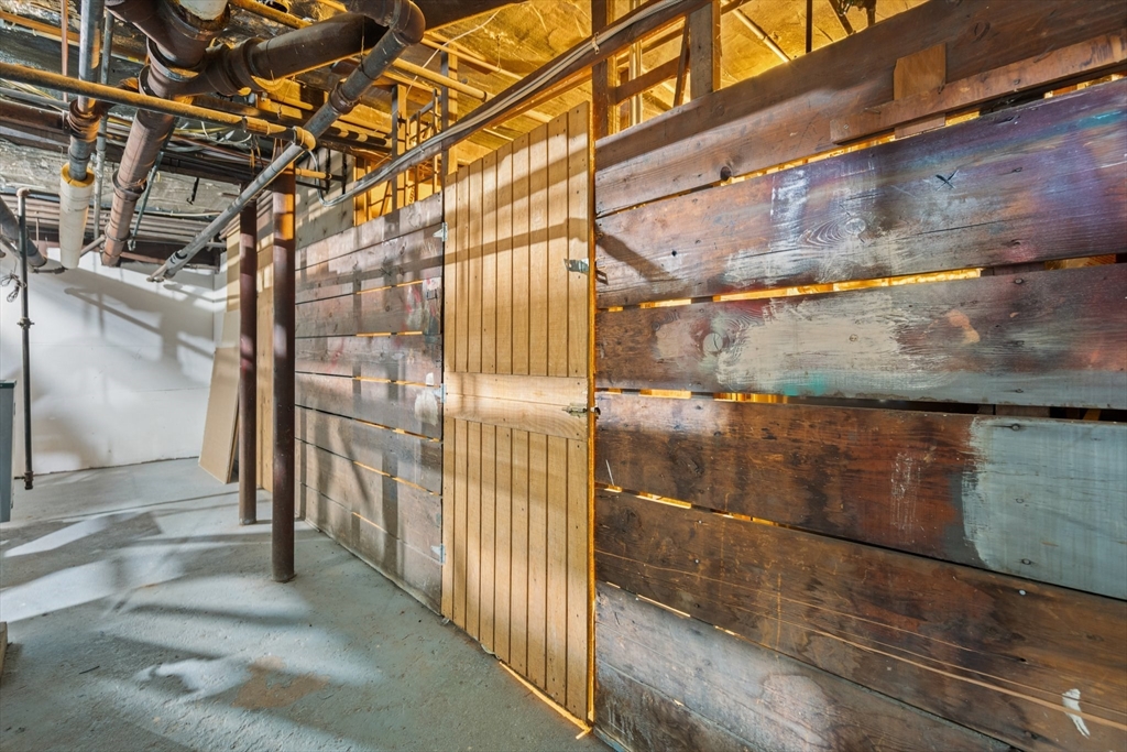 699 Hyde Park Ave # 3