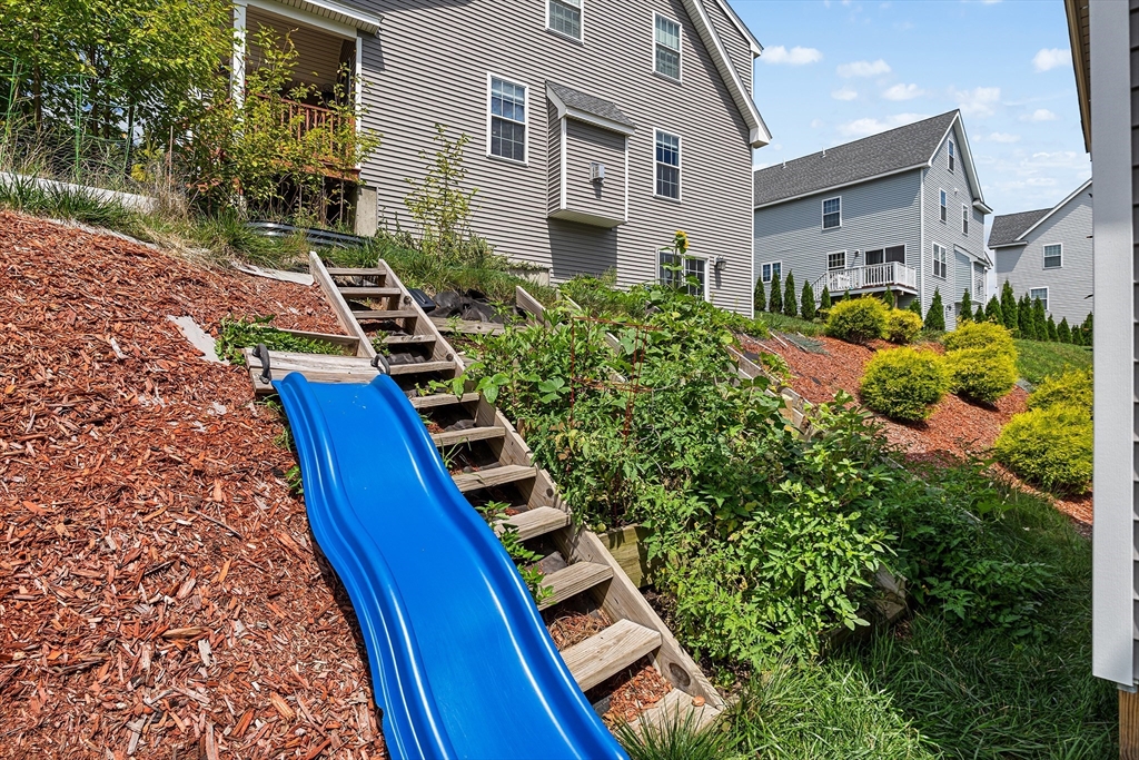 20 Boxwood Dr