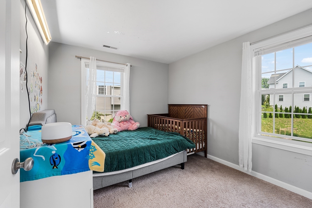 20 Boxwood Dr