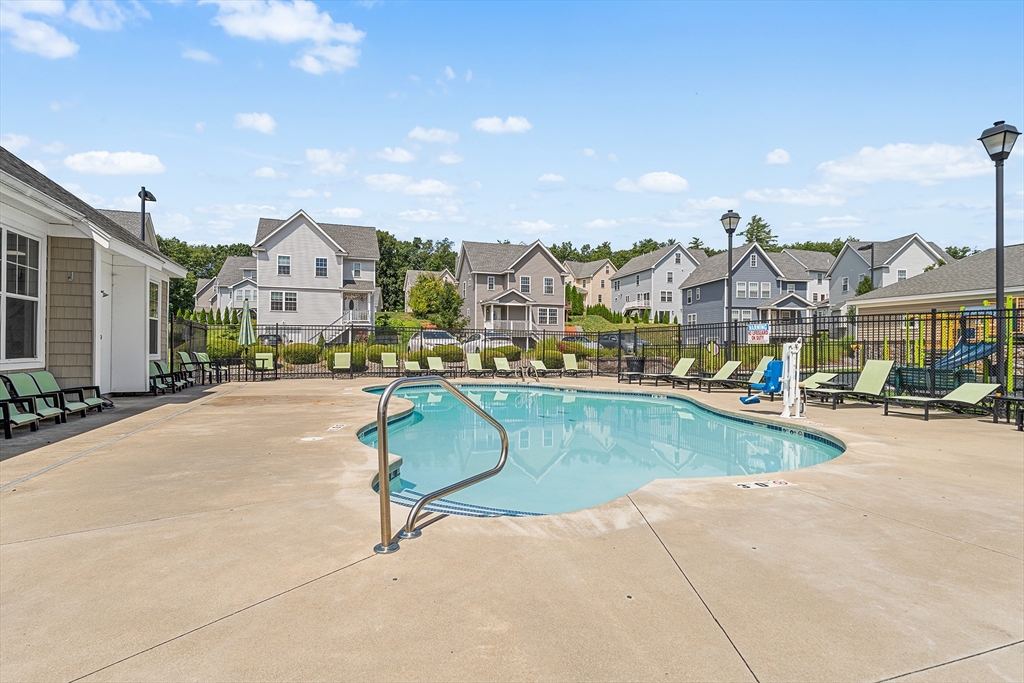 20 Boxwood Dr