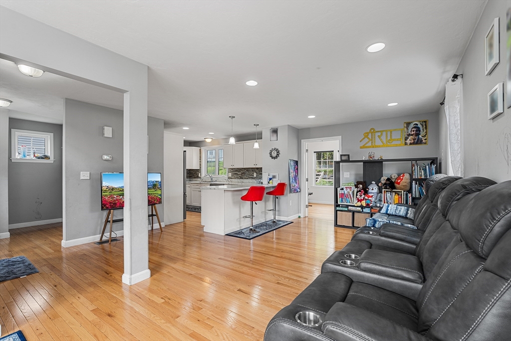 20 Boxwood Dr