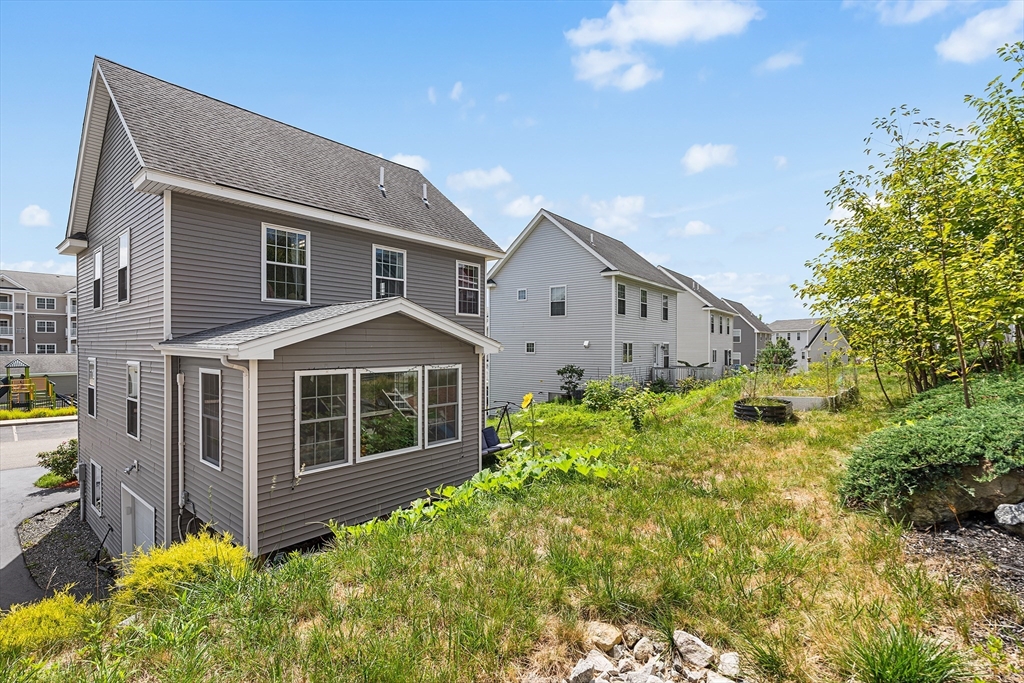 20 Boxwood Dr