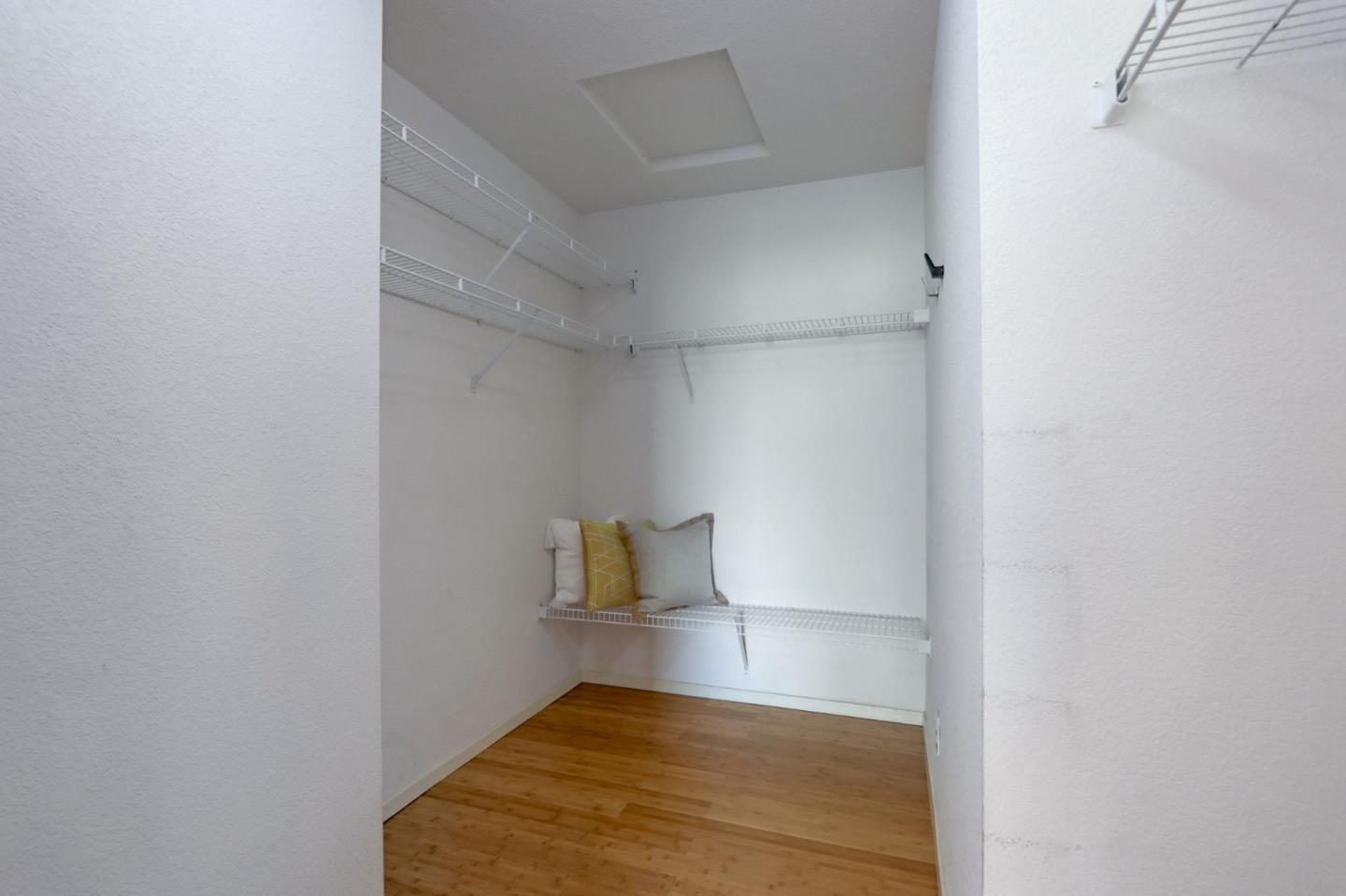 5976 Capriana CMN 143