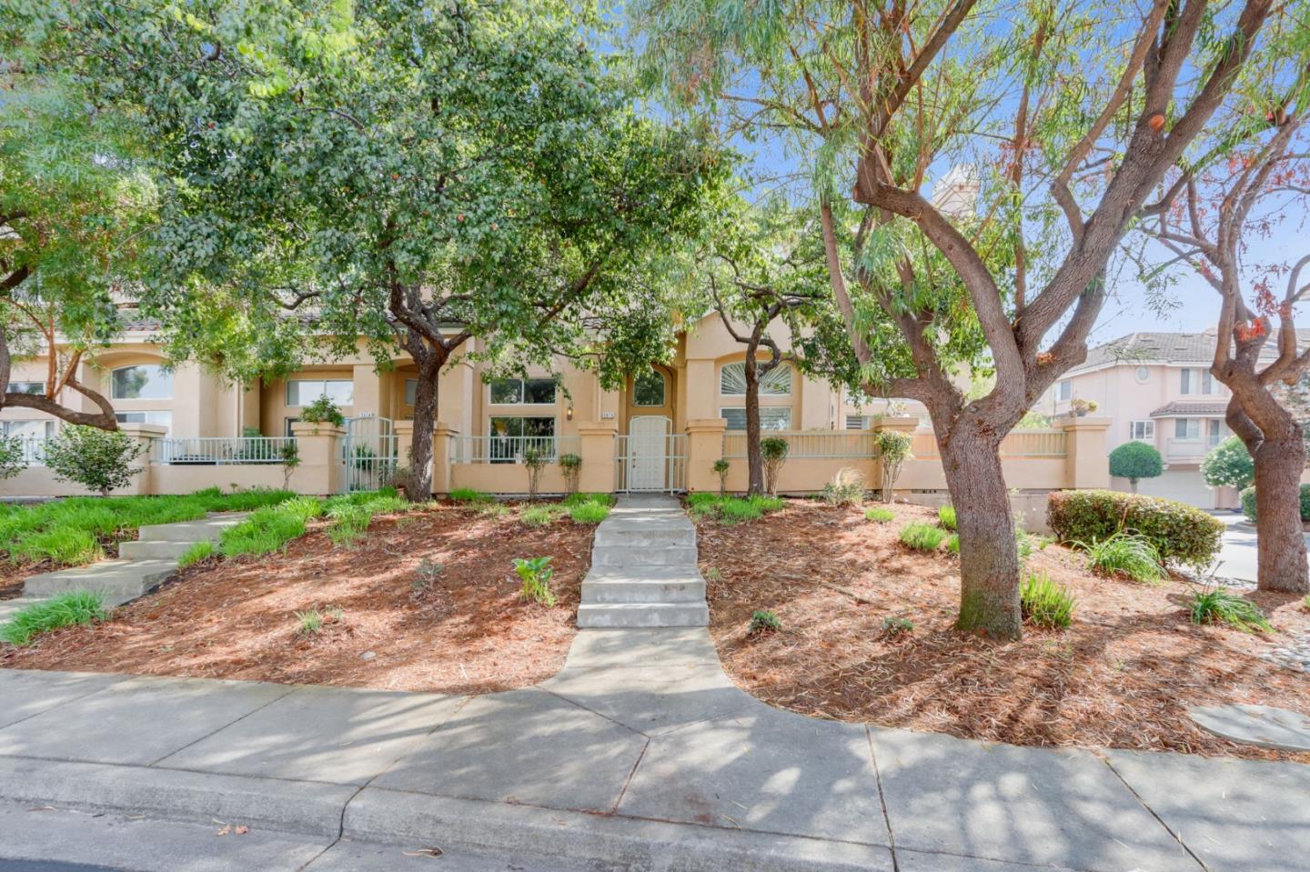 5976 Capriana CMN 143