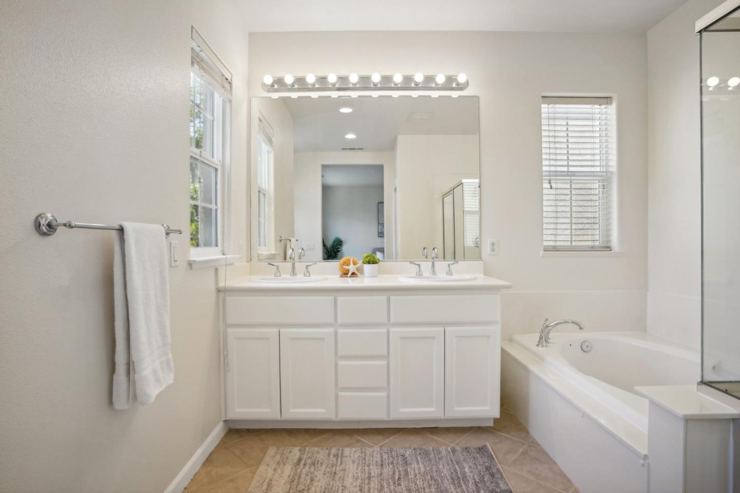 3756 Evangelho CIR