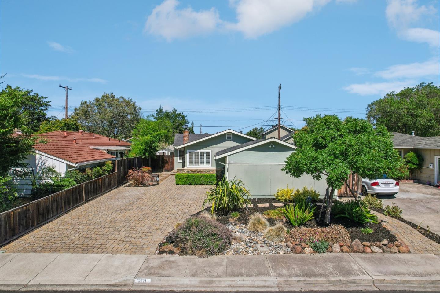 2171 Monterey AVE