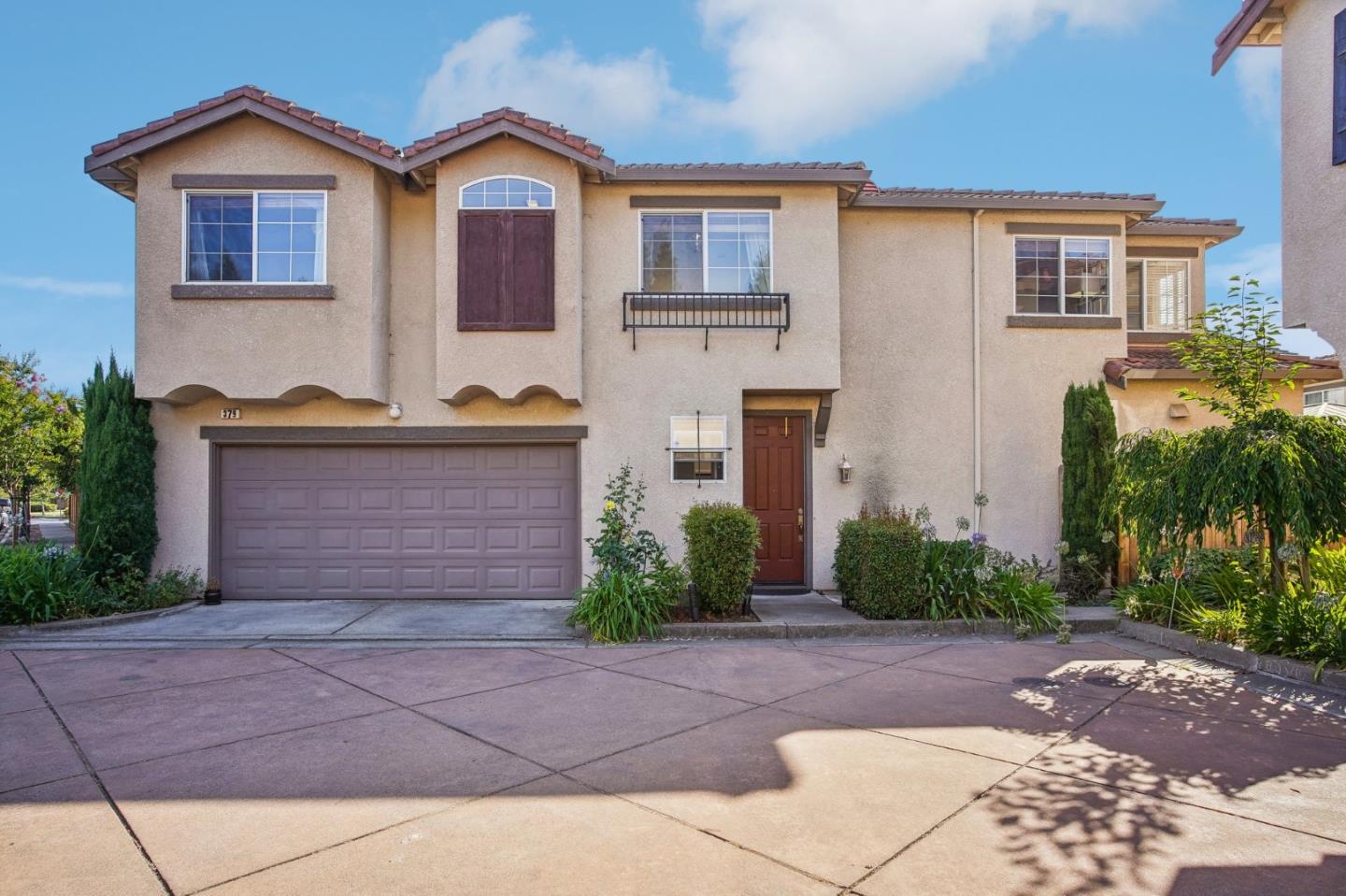 379 Alvarado ST