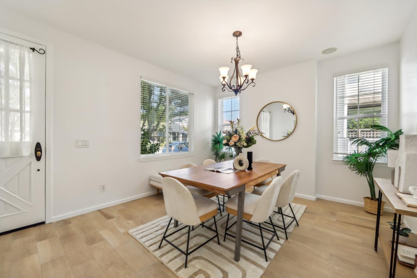 10 Lavenham RD