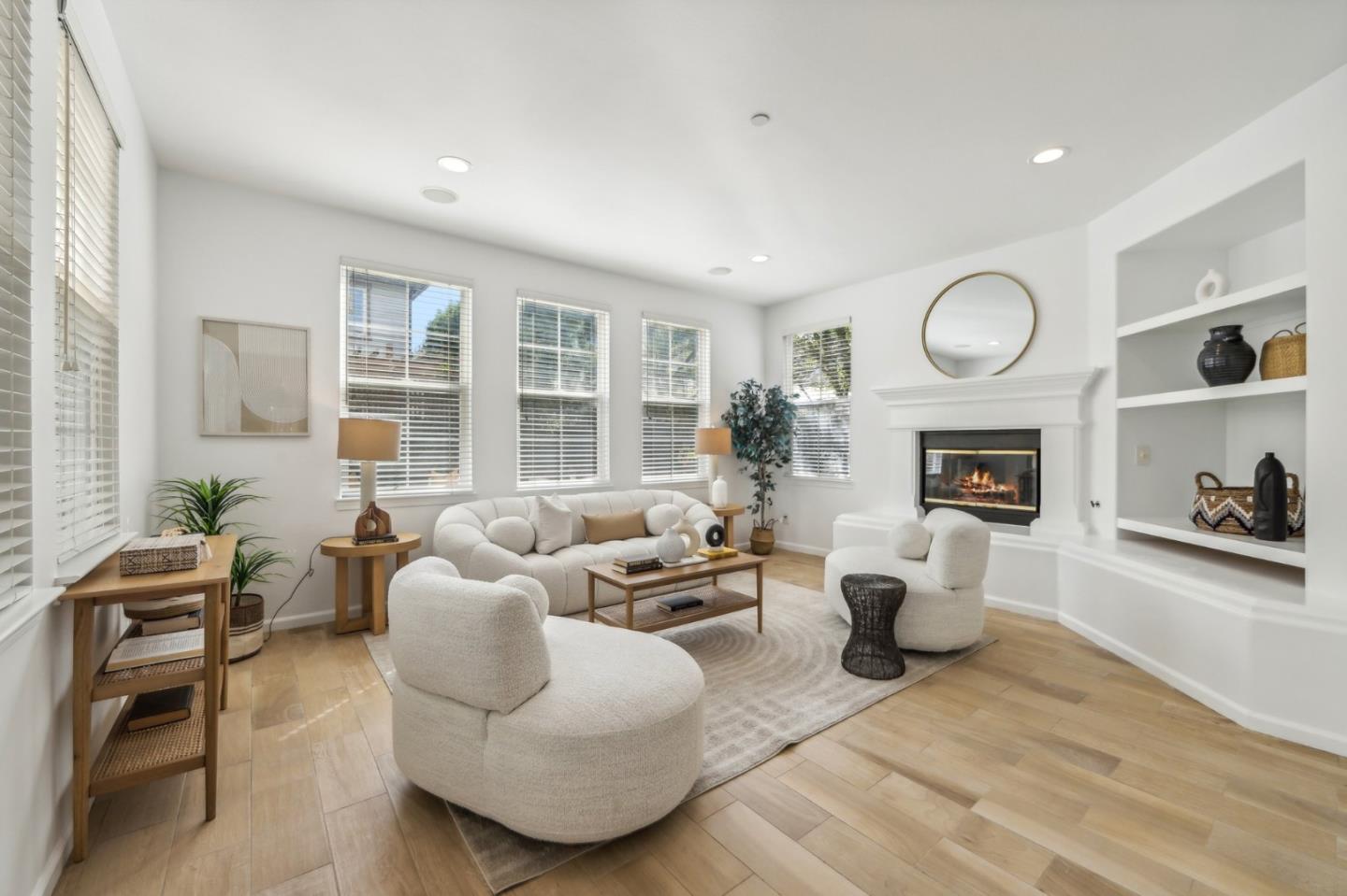 10 Lavenham RD