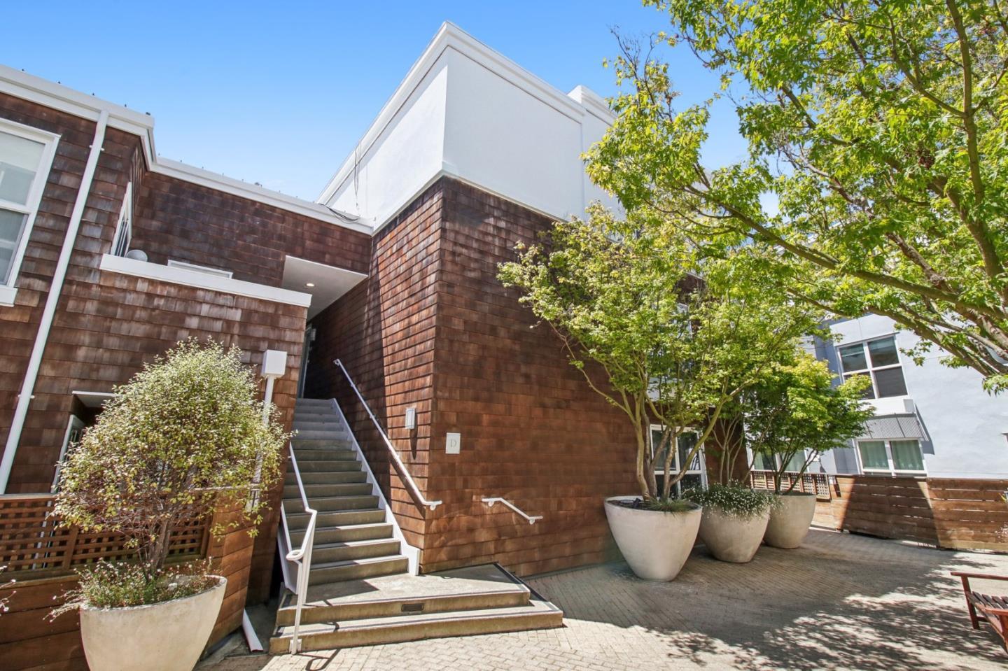 2001 Mcallister ST 255