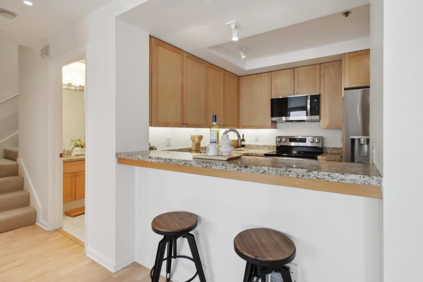 2001 Mcallister ST 255