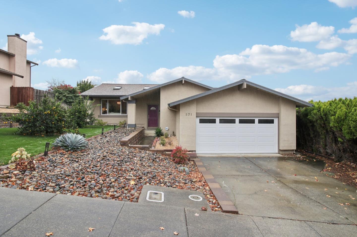 171 Persimmon DR