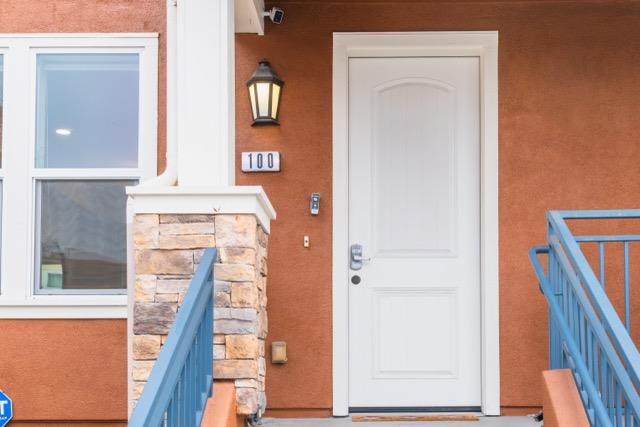 4018 Central AVE 100