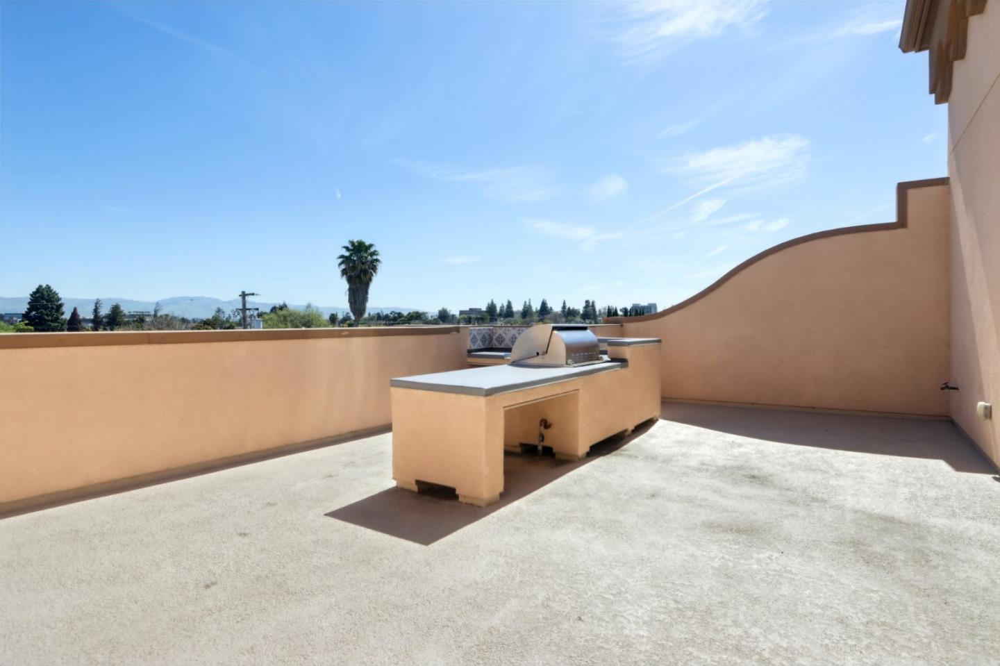 1368 El Camino Real 412