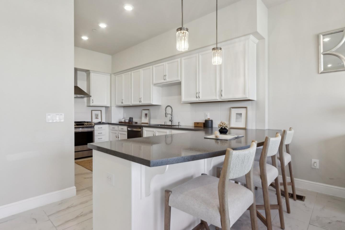 1368 El Camino Real 412