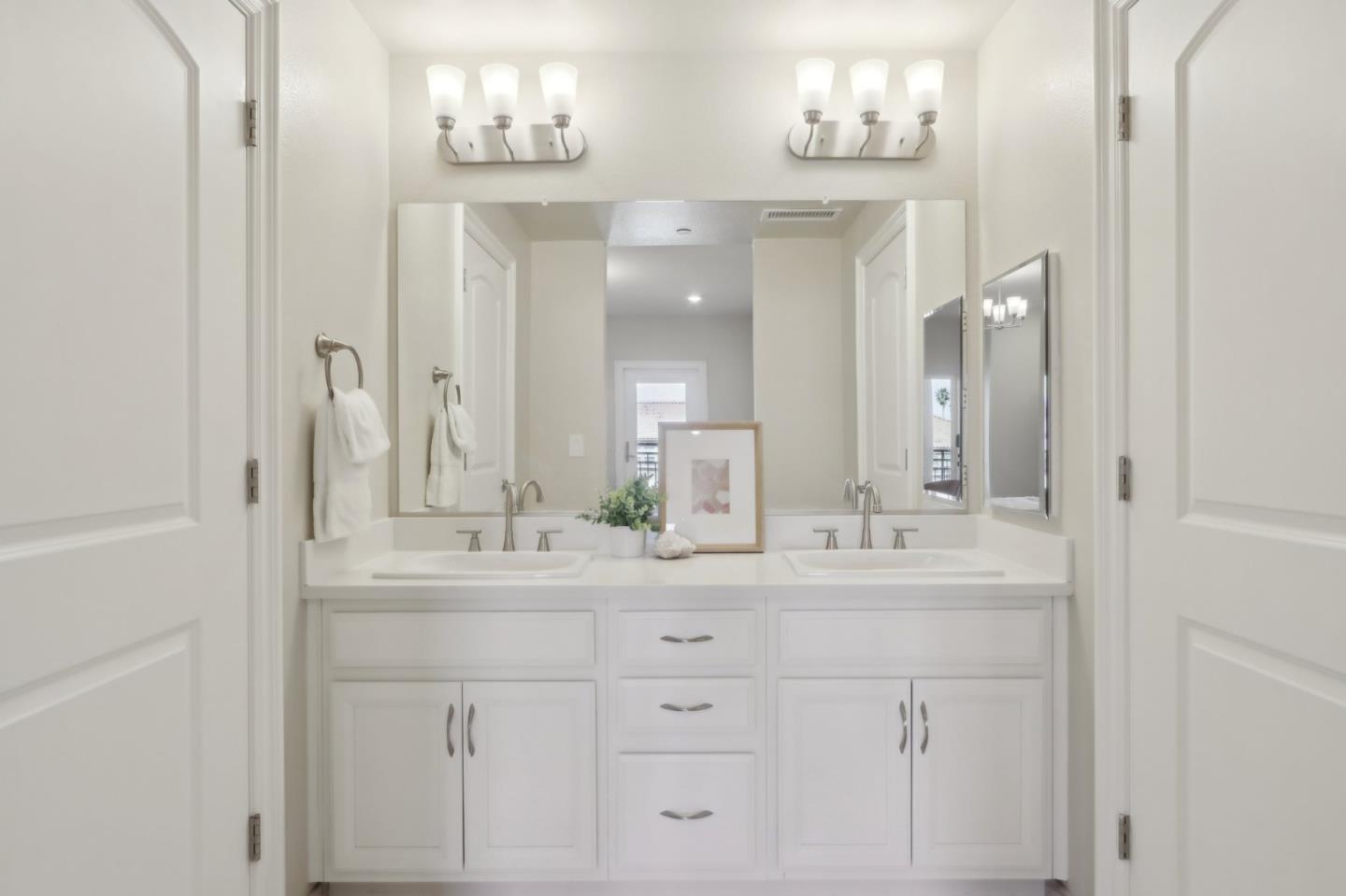 1368 El Camino Real 412