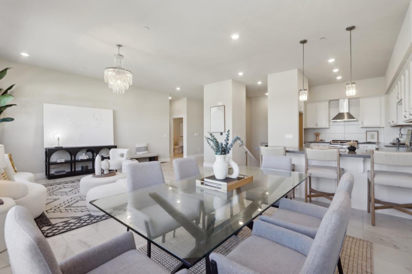 1368 El Camino Real 412