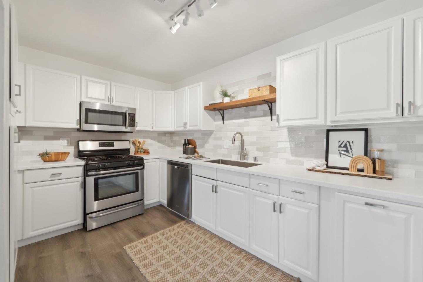 4273 Glazier Court