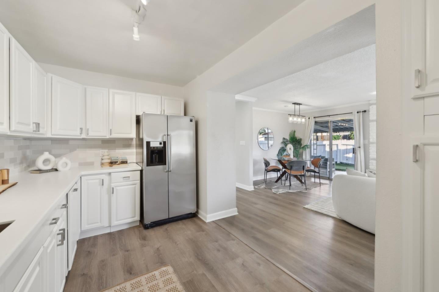 4273 Glazier Court