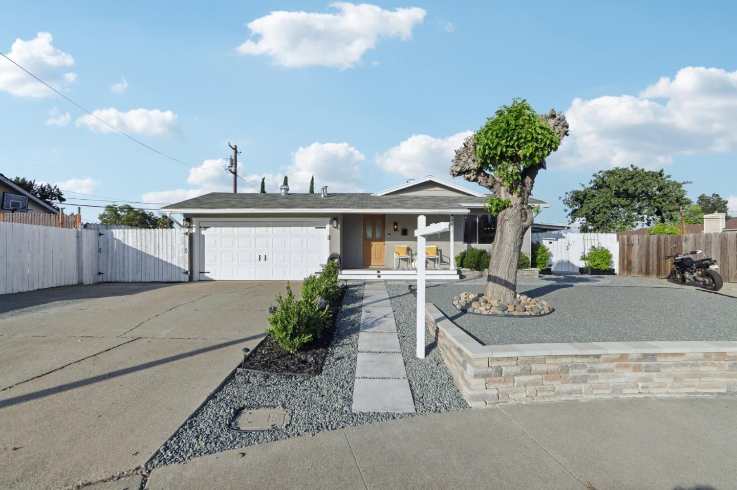 4273 Glazier Court