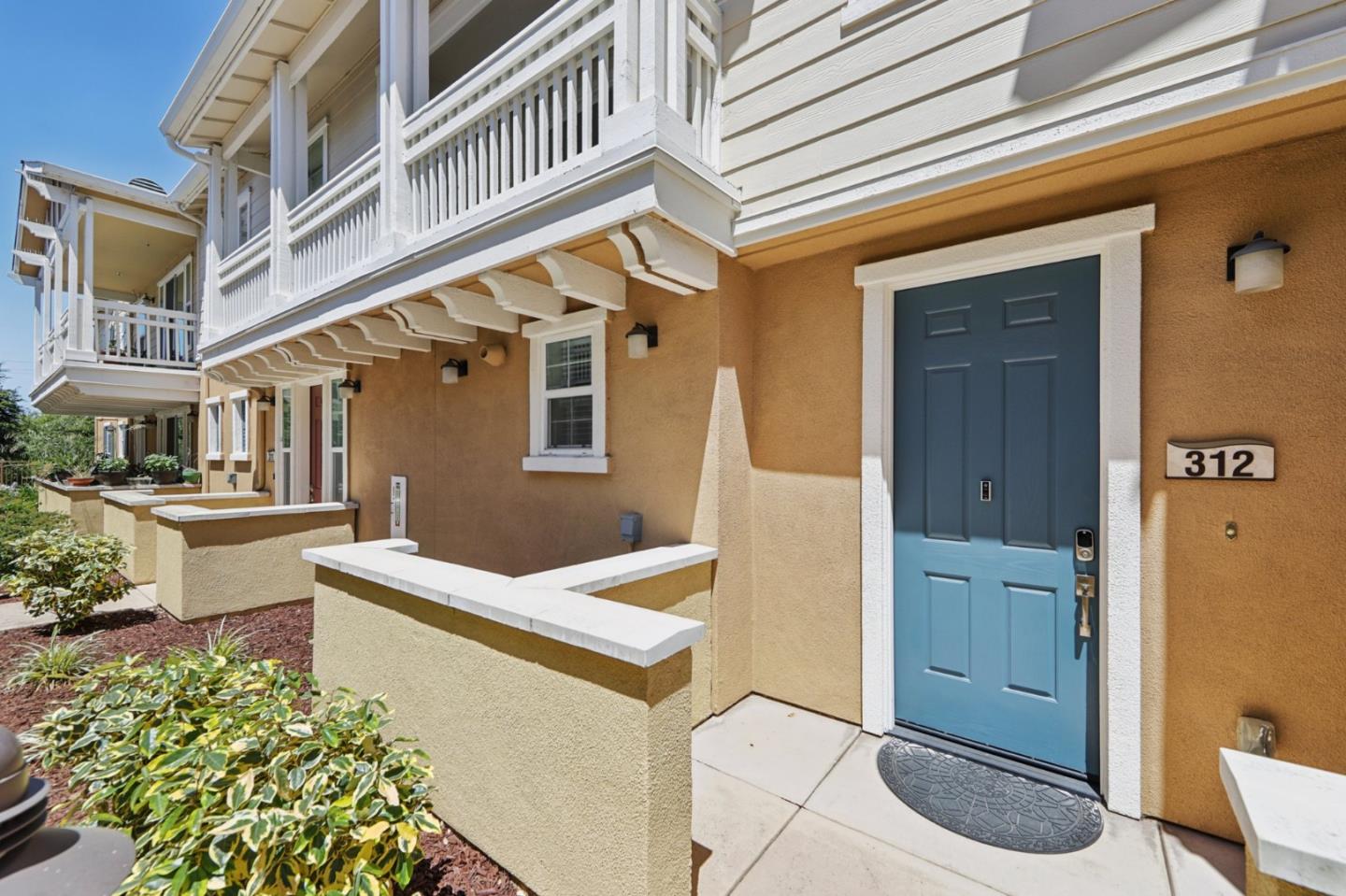 636 Bair Island Road 312