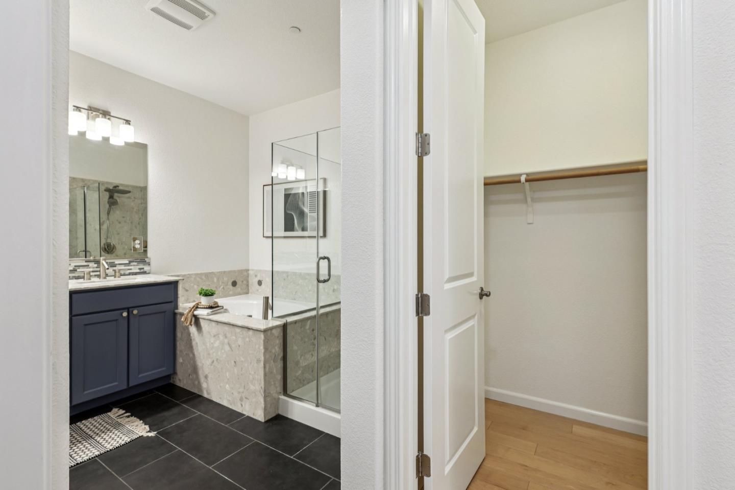 636 Bair Island Road 312