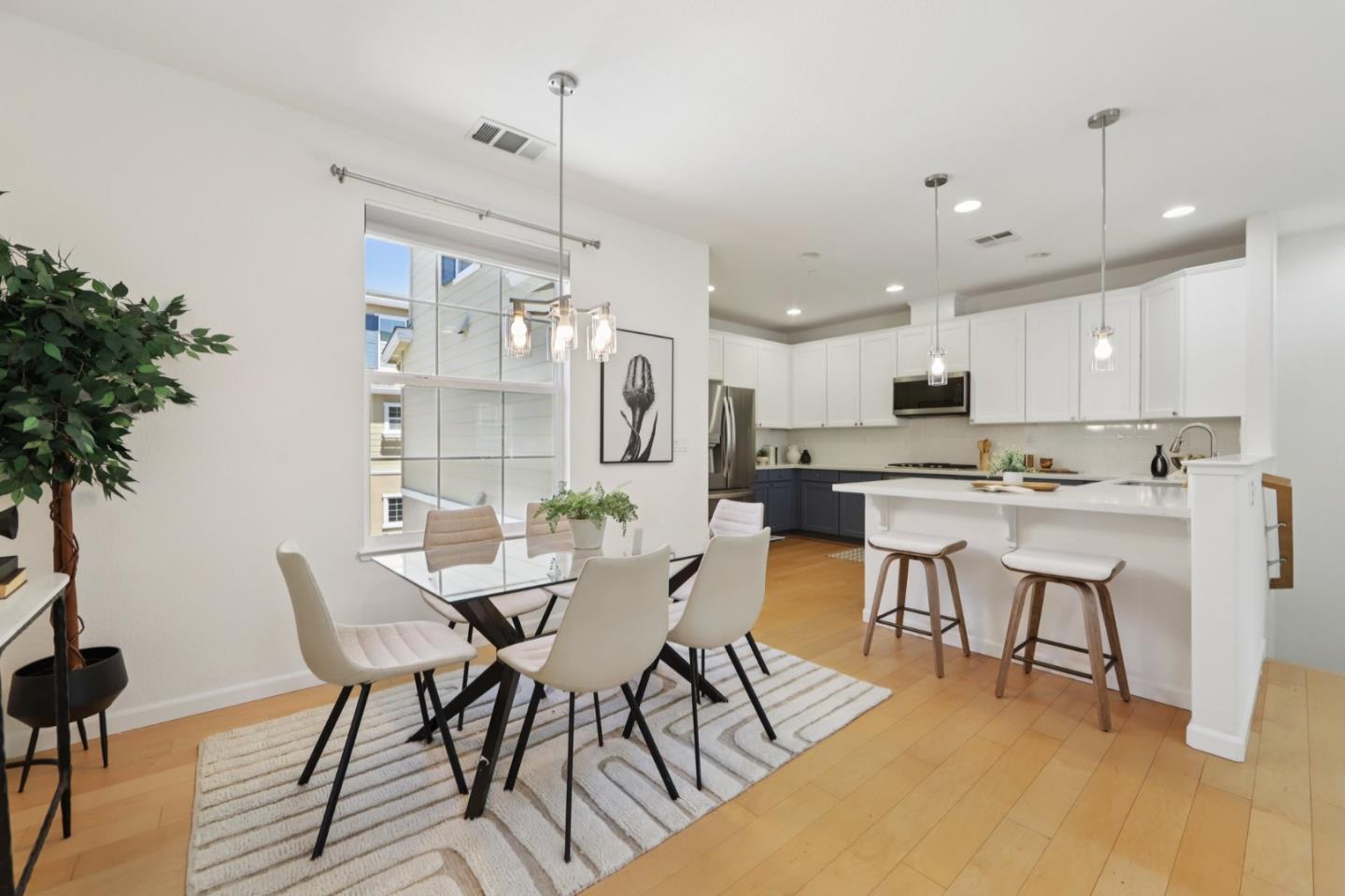 636 Bair Island Road 312